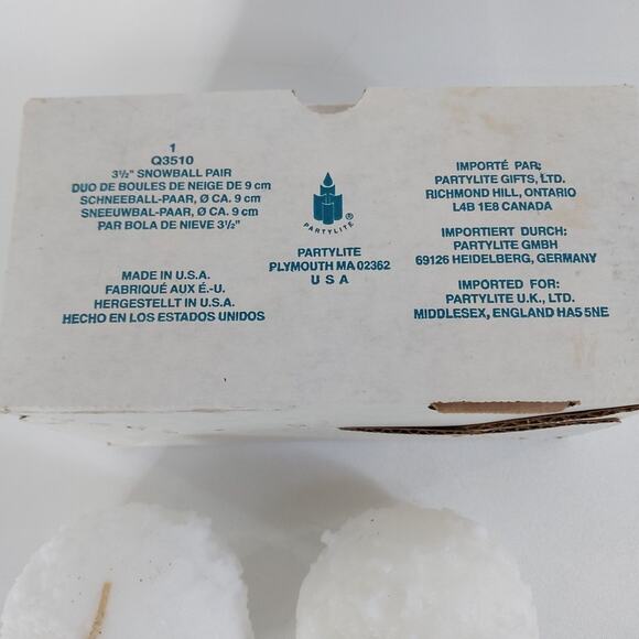 PartyLite 3 1/2 inch Snowball Pair, White Candles, Q3510, Retired - Picture 3 of 3